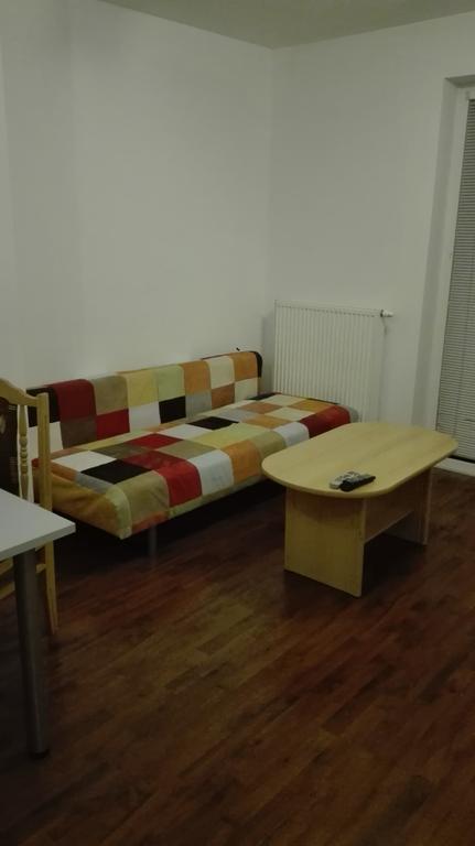Apartman Halex Centrum City Aupark Πιεστάνυ Εξωτερικό φωτογραφία